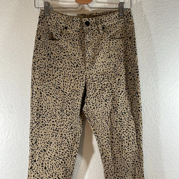 VOLCOM LIBERATOR HIGH RISE JEANS - ANIMAL PRINT SIZE 27 - Picture 6 of 15